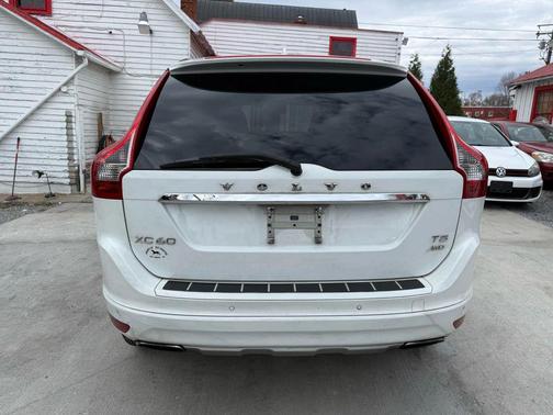 2016 Volvo XC60 T5 Premier