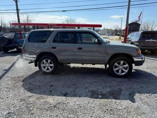 1999 Toyota 4Runner Base