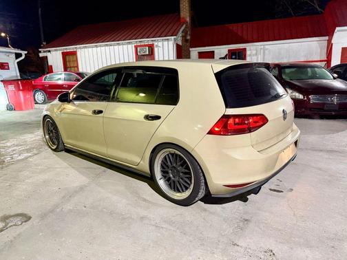 2017 Volkswagen Golf GTI 2.0T S 4-Door