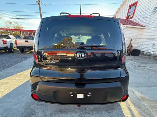 2016 Kia Soul Base