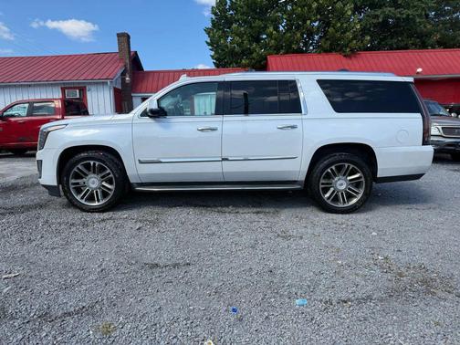 2016 Cadillac Escalade ESV Sport