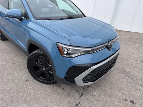 2025 Volkswagen Taos 1.5T SEL