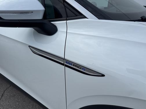 2023 Volkswagen ID.4 Pro S Plus
