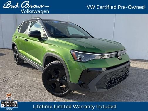 2025 Volkswagen Taos 1.5T SE Black