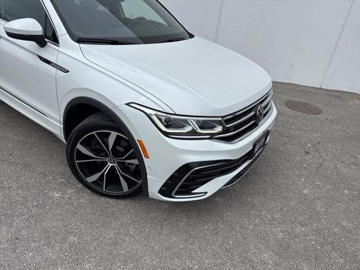 2024 Volkswagen Tiguan 2.0T SEL R-Line