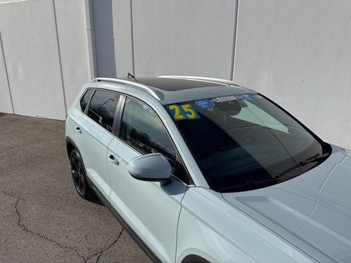 2025 Volkswagen Taos 1.5T SEL