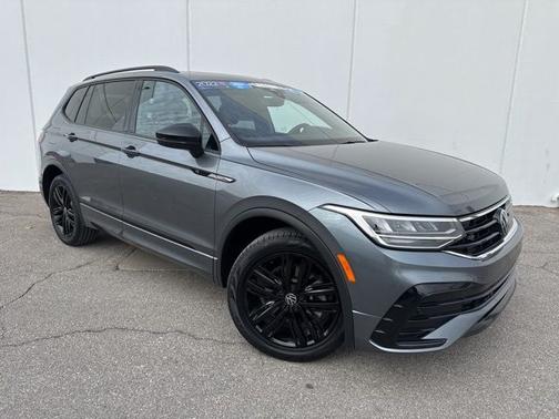 2022 Volkswagen Tiguan 2.0T SE R-Line Black