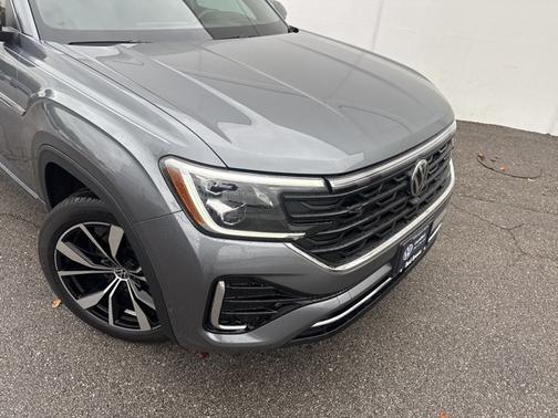2024 Volkswagen Atlas Cross Sport 2.0T SEL Premium R-Line