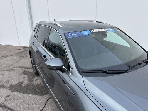 2024 Volkswagen Tiguan 2.0T SEL R-Line