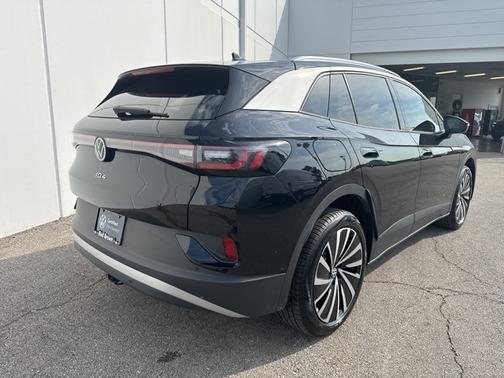 2023 Volkswagen ID.4 Pro S Plus