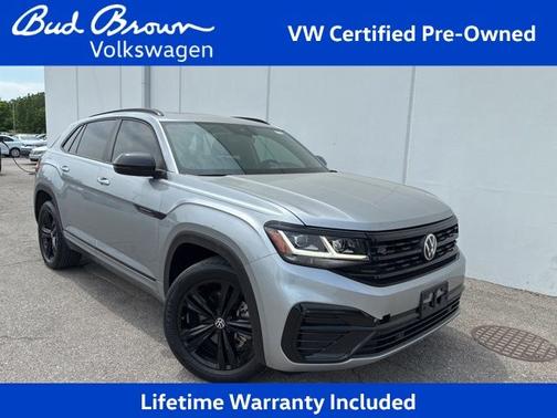 Pyrite Silver Metallic 2023 Volkswagen Atlas Cross Sport 3.6 V6 SEL R-Line Black
