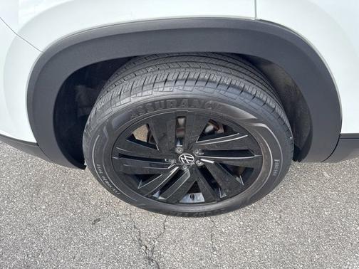 2023 Volkswagen Atlas Cross Sport 3.6 V6 SE w/ Technology