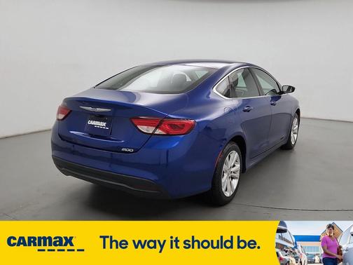 2017 Chrysler 200 LX