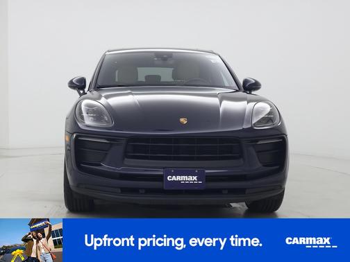 2022 Porsche Macan Base (PDK)