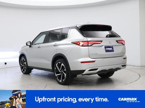 2022 Mitsubishi Outlander SE