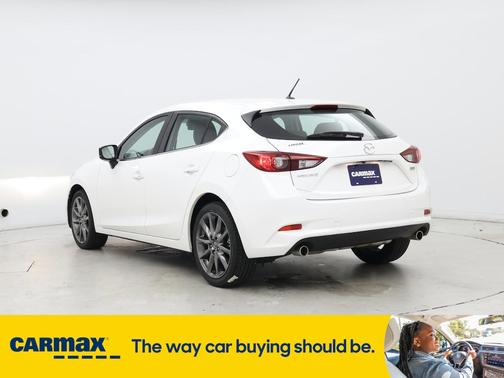 2018 Mazda Mazda3 Touring