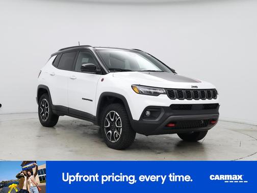 White 2025 Jeep Compass Trailhawk