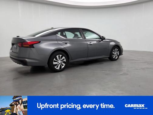 Gray 2019 Nissan Altima S