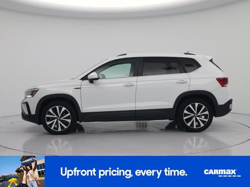 White 2022 Volkswagen Taos SE