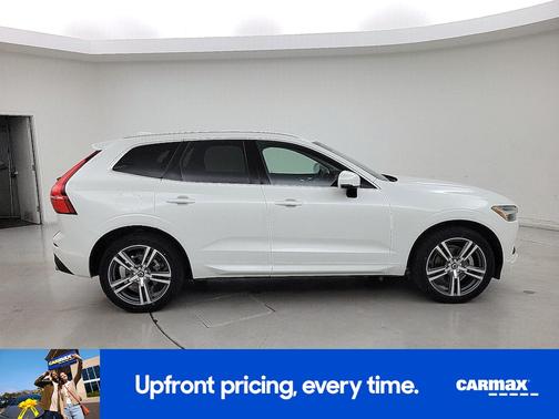 2021 Volvo XC60 T5 Momentum
