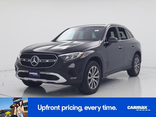Black 2024 Mercedes-Benz GLC 300