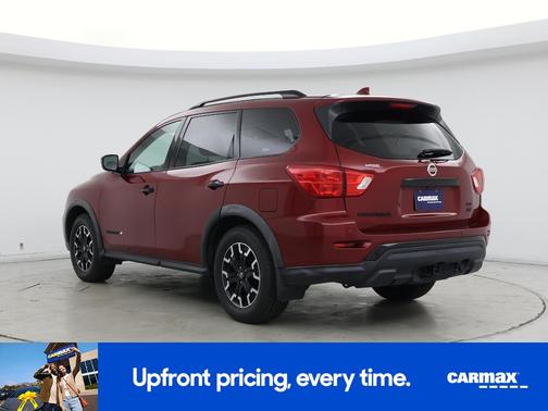 2020 Nissan Pathfinder SV