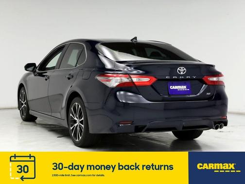 Photo 2 of 25 of 2019 Toyota Camry SE
