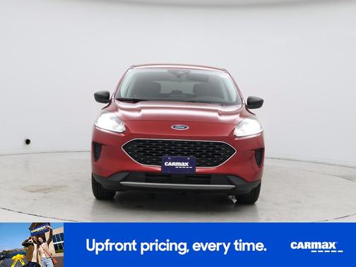 Red 2022 Ford Escape SE