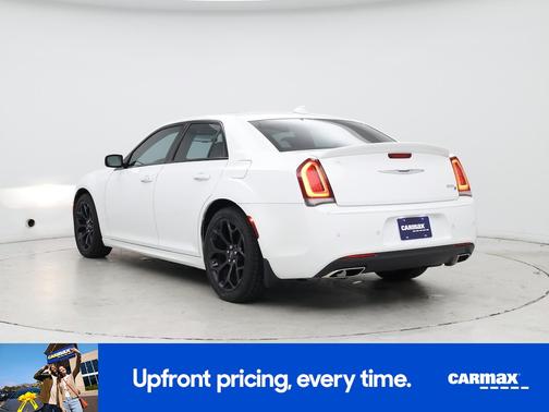 2019 Chrysler 300 S