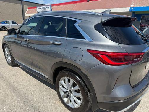 2021 INFINITI QX50 LUXE