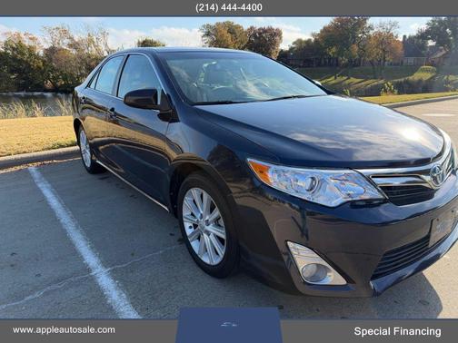 2014 Toyota Camry Hybrid LE