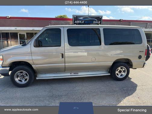 2009 Ford E150 XL Van 3D