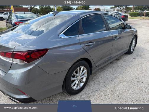 2018 Hyundai SONATA SE