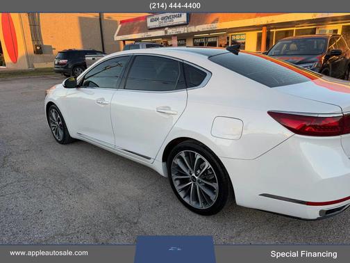 2019 Kia Cadenza Technology