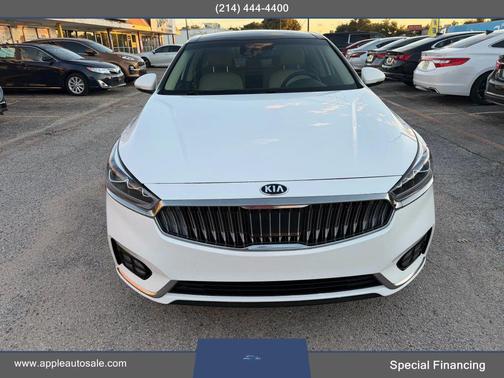 2019 Kia Cadenza Technology