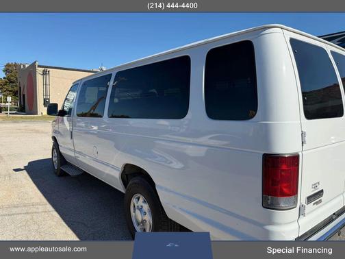 2011 Ford E350 Super Duty XLT