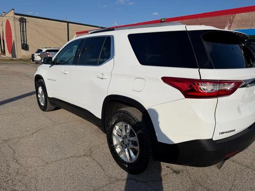 2018 Chevrolet Traverse LT Cloth