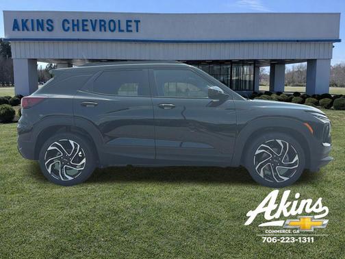 Mosaic Black Metallic 2026 Chevrolet Trailblazer RS