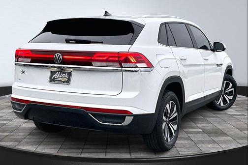 2024 Volkswagen Atlas Cross Sport 2.0T SE