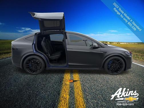 2023 Tesla Model X Standard Range