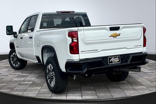 2026 Chevrolet Silverado 2500 Custom
