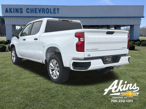Summit White 2026 Chevrolet Silverado 1500 Custom