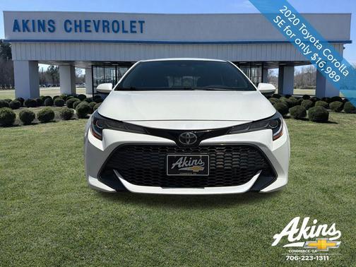 Blizzard Pearl 2020 Toyota Corolla SE