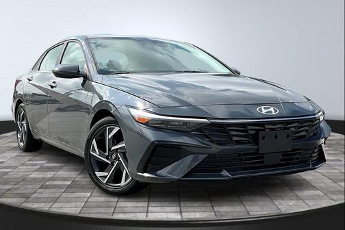 2025 Hyundai ELANTRA Limited