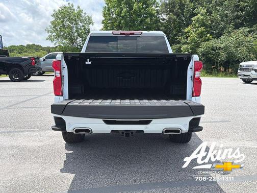 Polar White Tricoat 2026 Chevrolet Silverado 1500 High Country