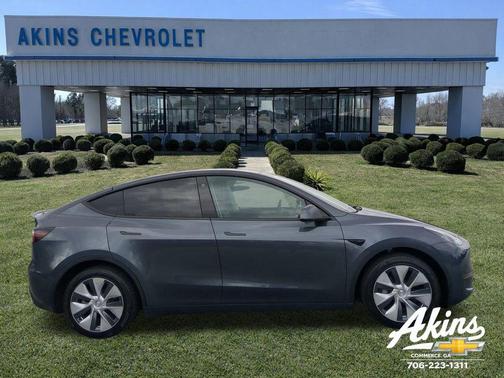 2023 Tesla Model Y Long Range Dual Motor All-Wheel Drive