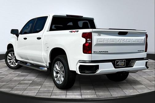 2025 Chevrolet Silverado 1500 Custom