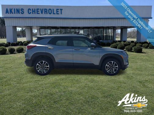 Sterling Gray Metallic 2025 Chevrolet Trailblazer LT