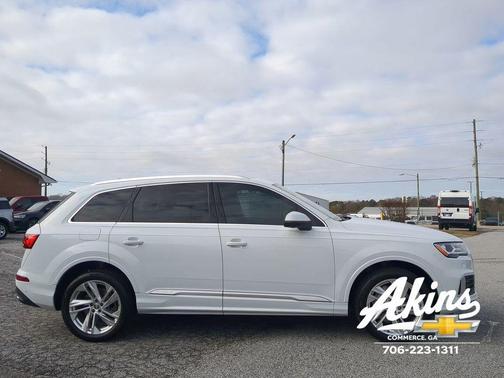 2020 Audi Q7 45 Premium Plus