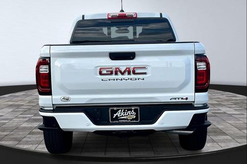 2024 GMC Canyon AT4